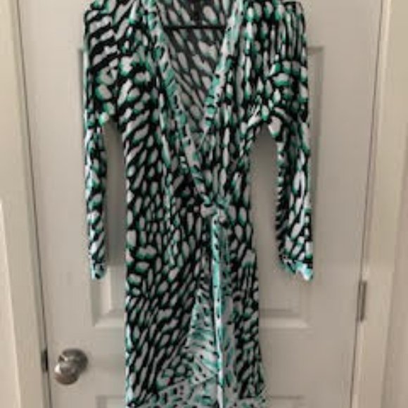 BCBG Maxazria Flattering Wrap Dress - Picture 2 of 6